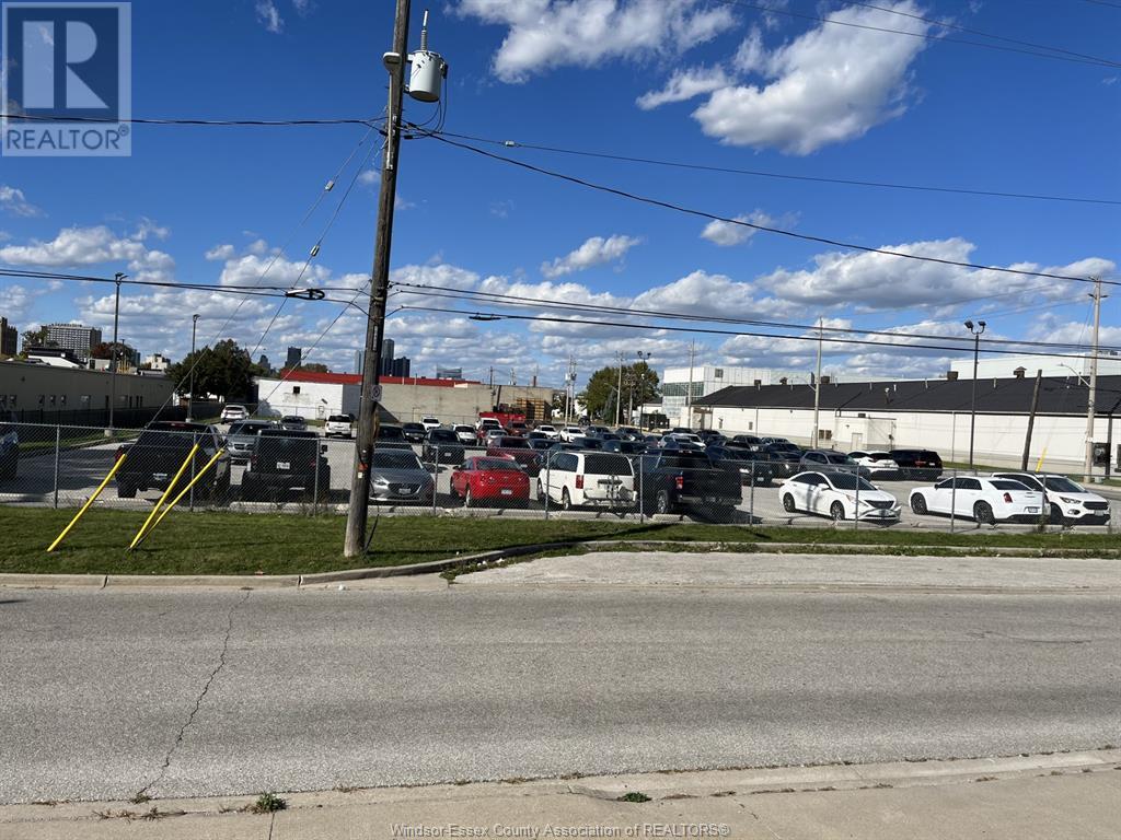 1387 Mcdougall Street, Windsor, Ontario  N8X 3N6 - Photo 9 - 24024458