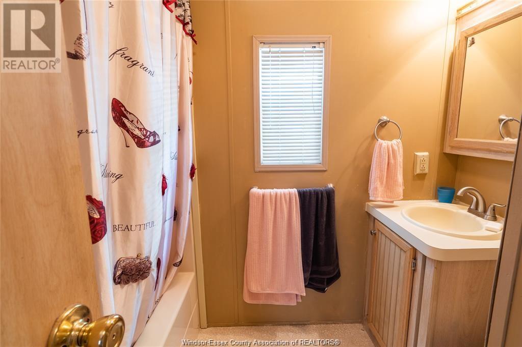 17 Peartree, Colchester, Ontario  N0R 1G0 - Photo 11 - 25015053