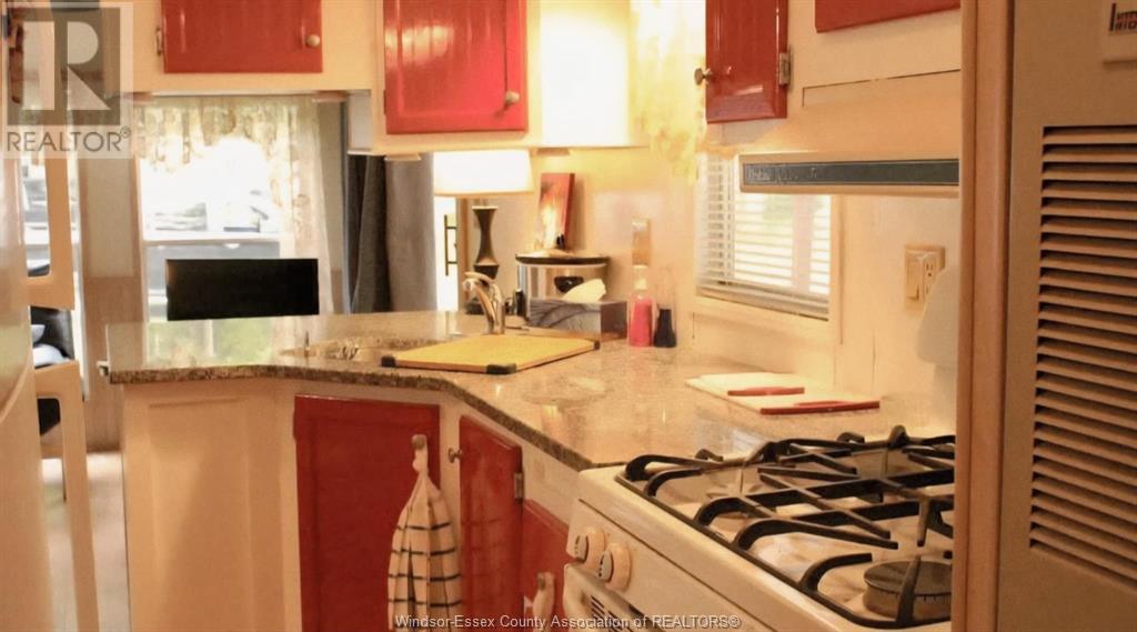 17 Peartree, Colchester, Ontario  N0R 1G0 - Photo 8 - 25015053