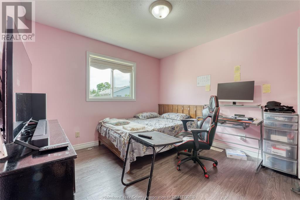 1329 Foster Avenue, Windsor, Ontario  N8W 5P3 - Photo 14 - 25017814