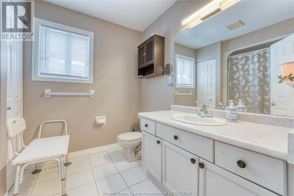 1329 Foster Avenue, Windsor, Ontario  N8W 5P3 - Photo 18 - 25017814