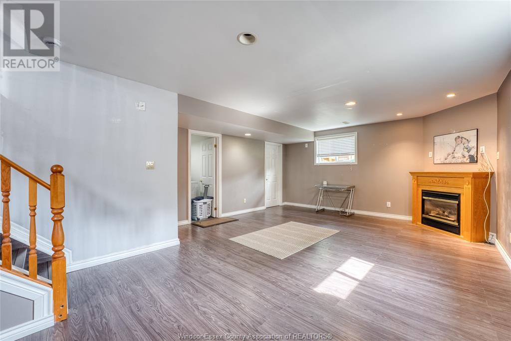 1329 Foster Avenue, Windsor, Ontario  N8W 5P3 - Photo 21 - 25017814