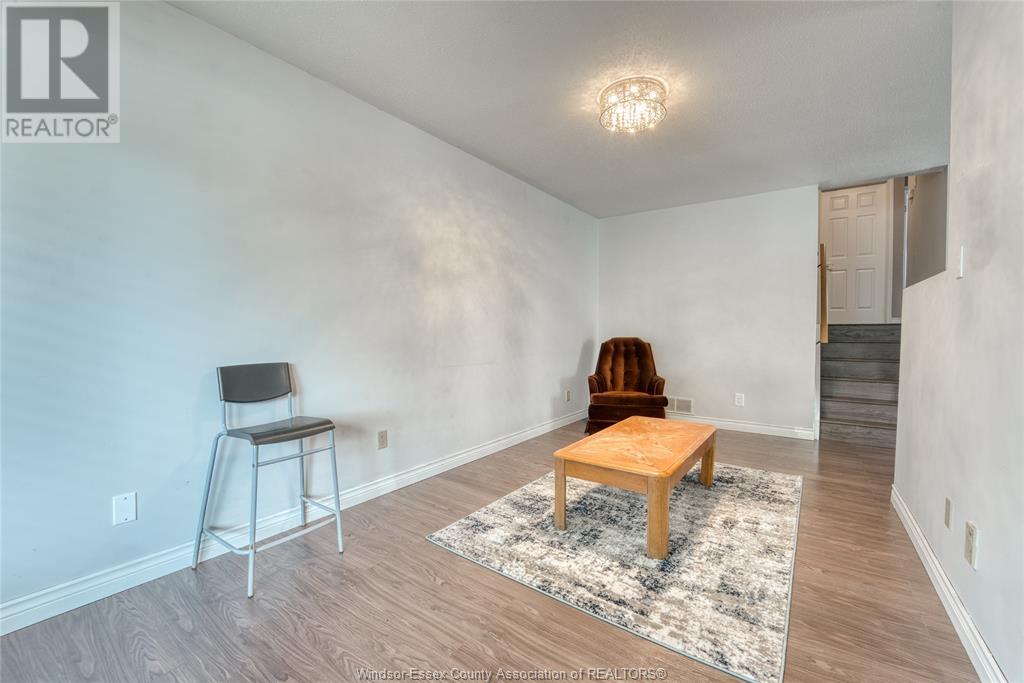 1329 Foster Avenue, Windsor, Ontario  N8W 5P3 - Photo 5 - 25017814