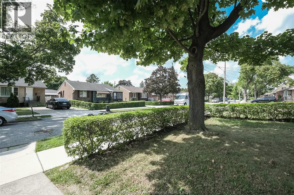 1158 Dot Avenue, Windsor, Ontario  N9C 3J1 - Photo 10 - 25020871