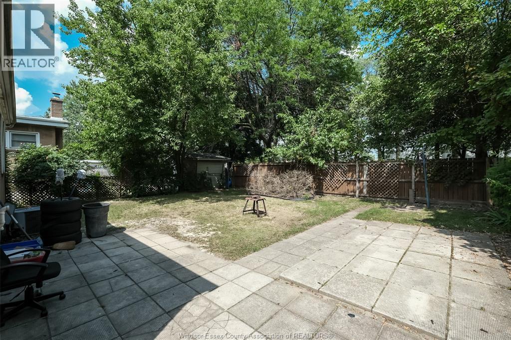 1158 Dot Avenue, Windsor, Ontario  N9C 3J1 - Photo 7 - 25020871
