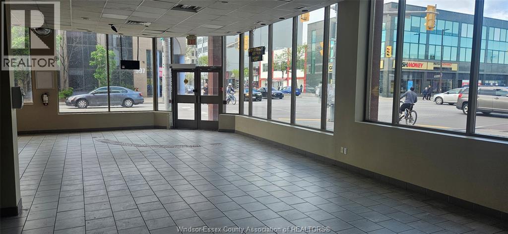 605 Ouellette, Windsor, Ontario  N9A 4J4 - Photo 4 - 25021218