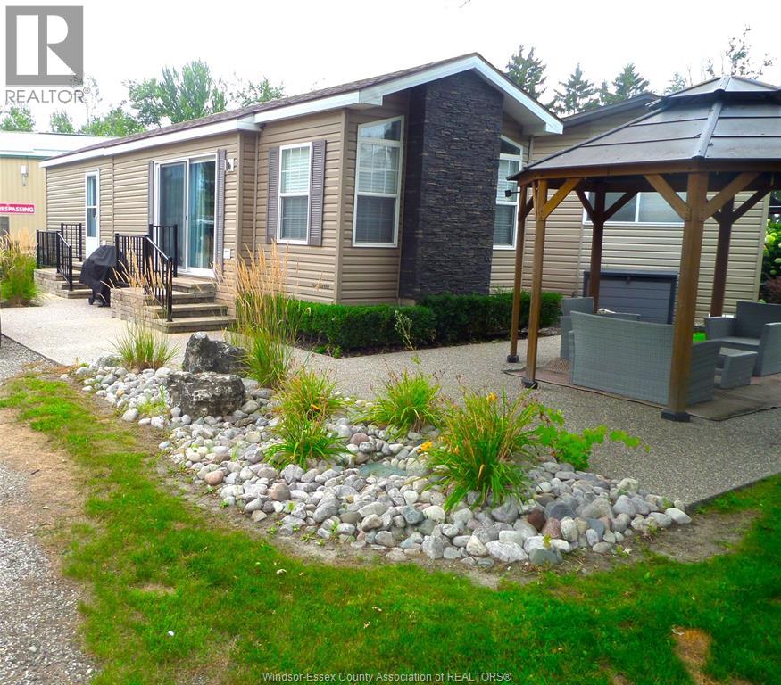 981 County Rd 2 Unit# 700, Lakeshore, Ontario  N8L 1B4 - Photo 6 - 25021860