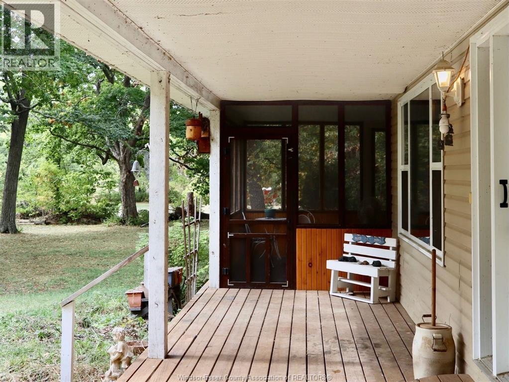 761 East West Road, Pelee Island, Ontario  N0R 1M0 - Photo 7 - 25024008