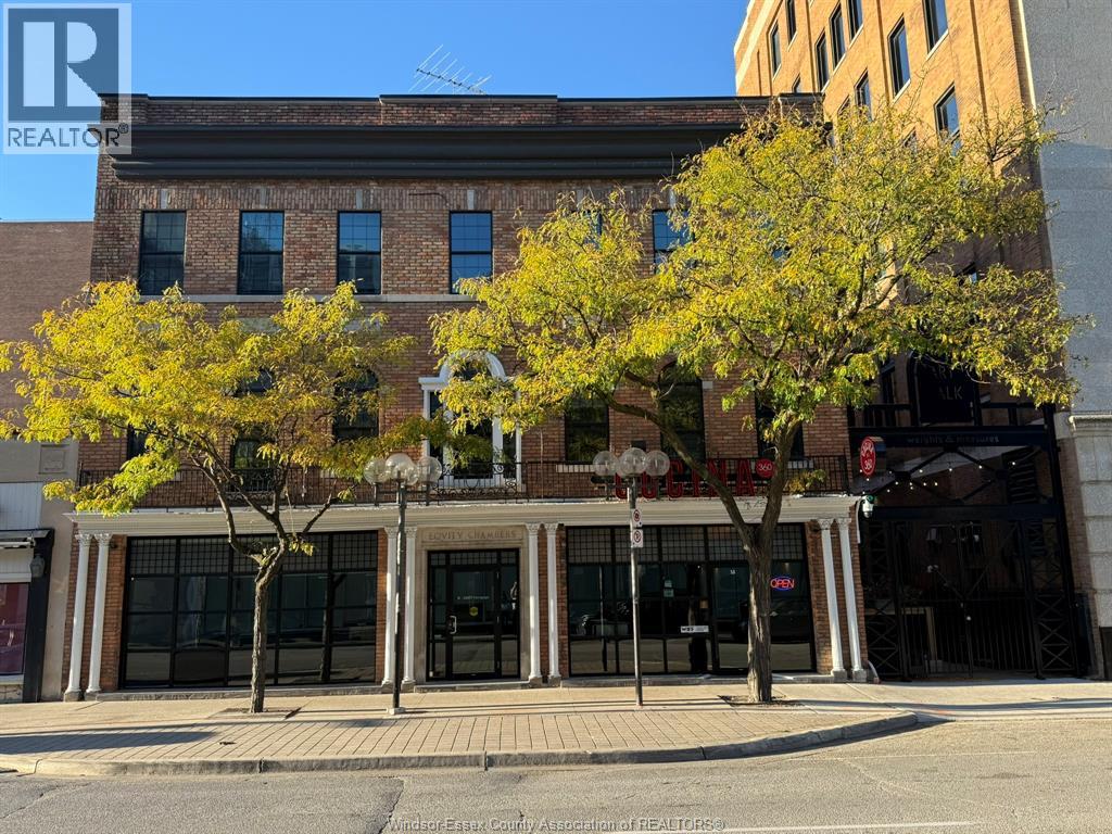 58 CHATHAM STREET West Unit# 200, Windsor, Ontario