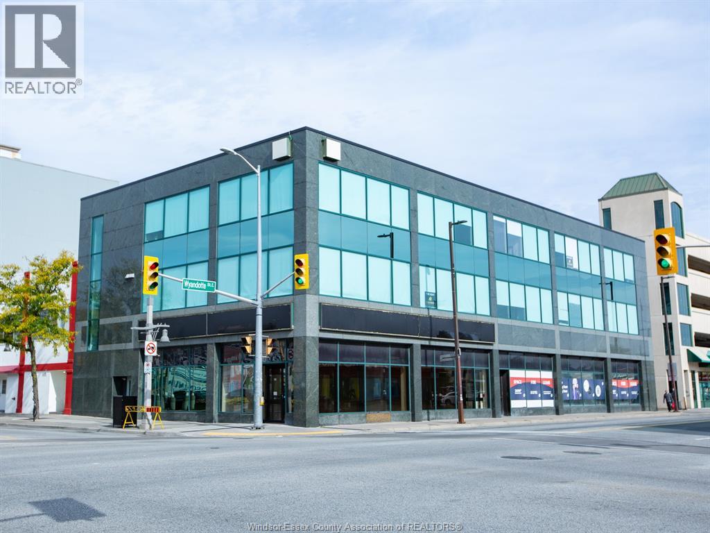 596 Ouellette Avenue, Windsor, Ontario   - Photo 1 - 25026578