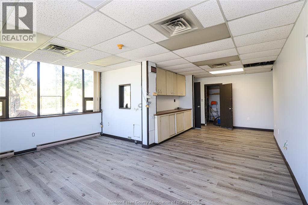 2130 South Pacific Avenue, Windsor, Ontario  N8X 2A3 - Photo 9 - 25027288