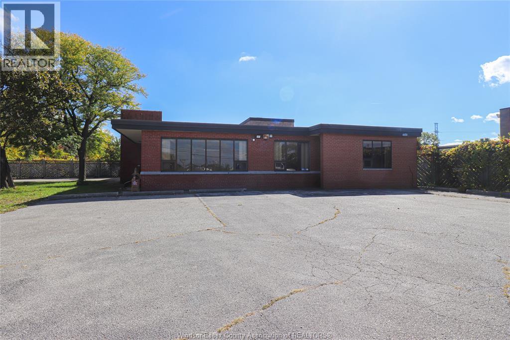 2130 SOUTH PACIFIC AVENUE Unit# 2, Windsor, Ontario
