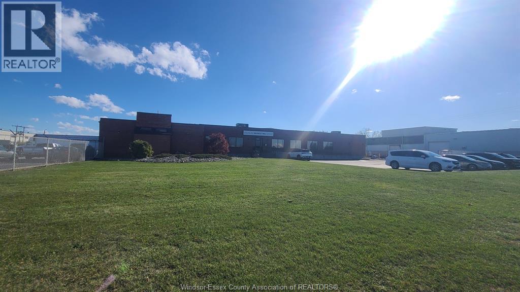 4960 Walker Road Unit# 3, Tecumseh, Ontario  N0R 1L0 - Photo 1 - 25027445