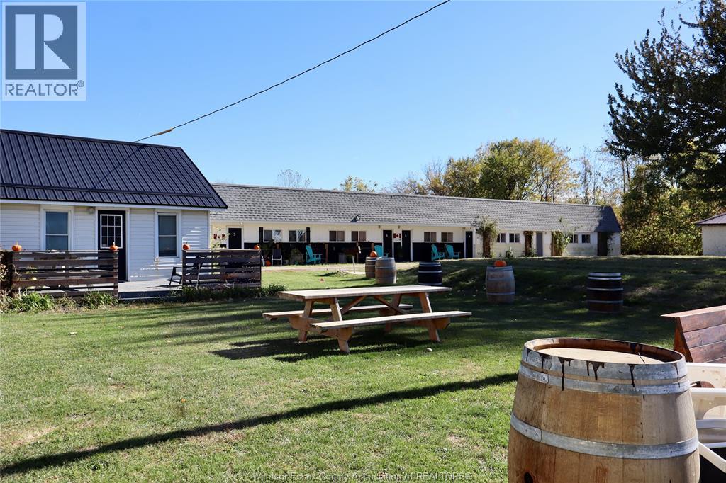 1081 WEST SHORE ROAD, Pelee Island, Ontario