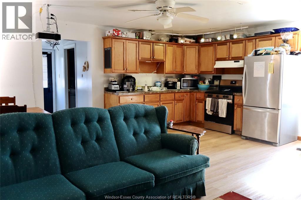 1081 West Shore Road, Pelee Island, Ontario  N0R 1M0 - Photo 2 - 25027872