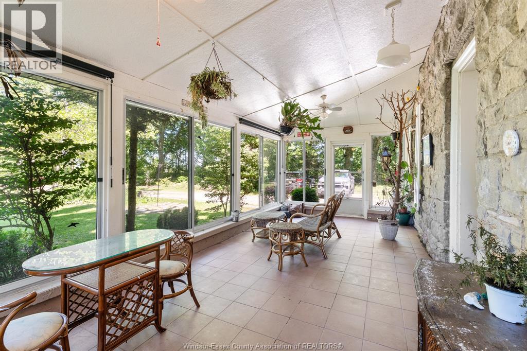 933 West Shore Road, Pelee Island, Ontario  N0R 1M0 - Photo 10 - 25028332