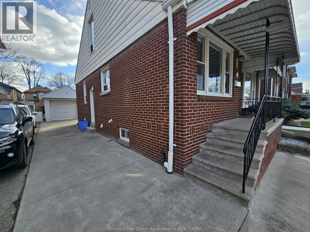 336 Partington Avenue, Windsor, Ontario  N9B 2N5 - Photo 2 - 25028575