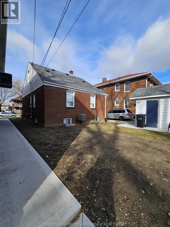 336 Partington Avenue, Windsor, Ontario  N9B 2N5 - Photo 4 - 25028575