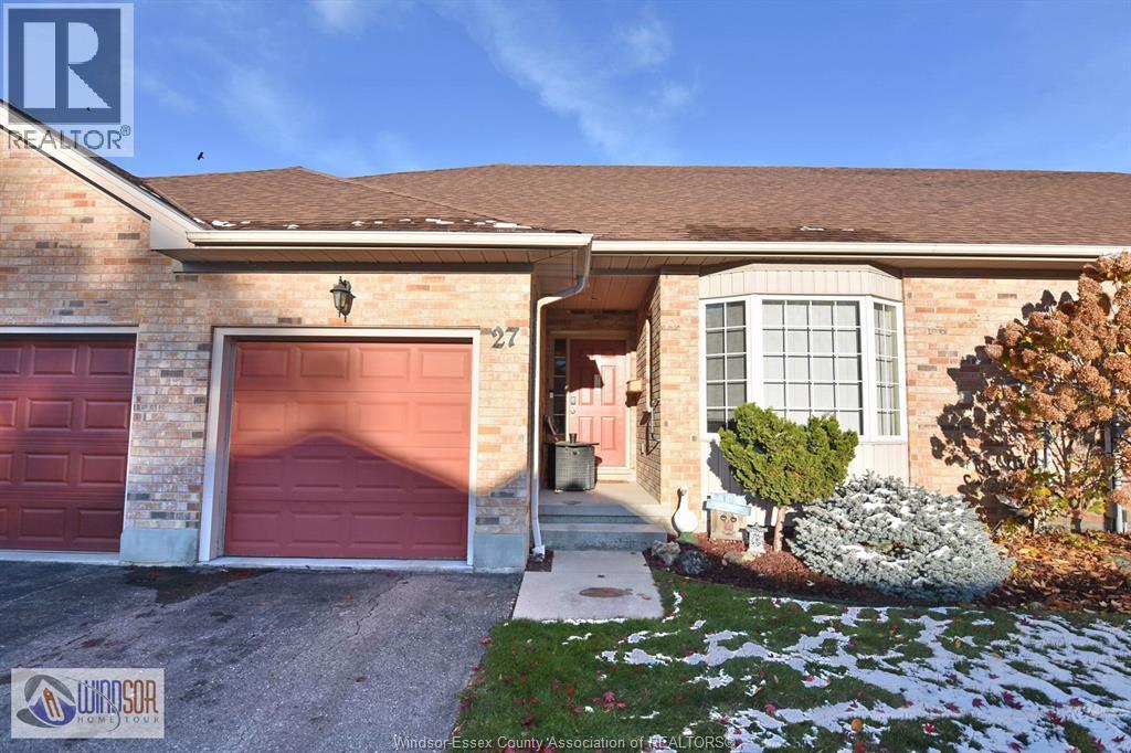 154 SEMENYN Unit# 27, Chatham, Ontario