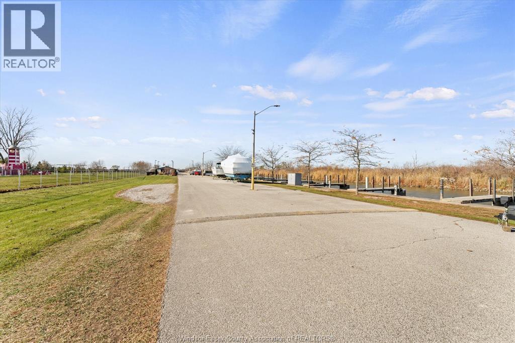 1500 Front Road North, Amherstburg, Ontario  N9V 3R3 - Photo 10 - 25028981