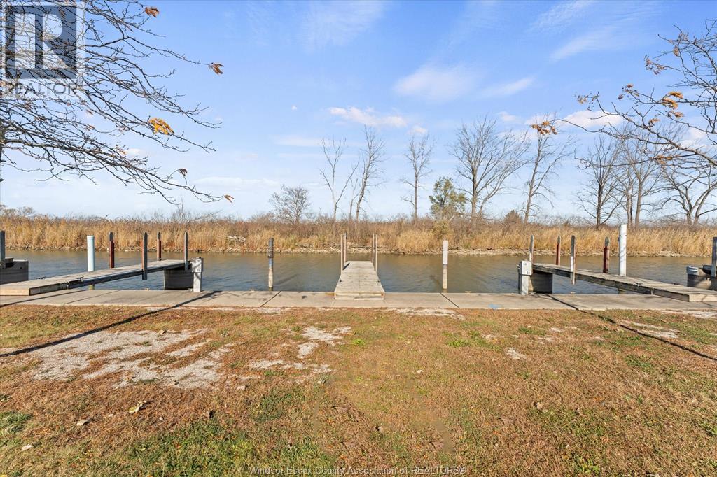 1500 Front Road North, Amherstburg, Ontario  N9V 3R3 - Photo 8 - 25028981