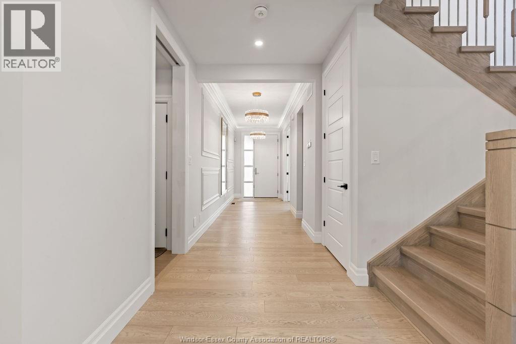 258 Xavier Circle, Lakeshore, Ontario  N8N 0J3 - Photo 6 - 25029039