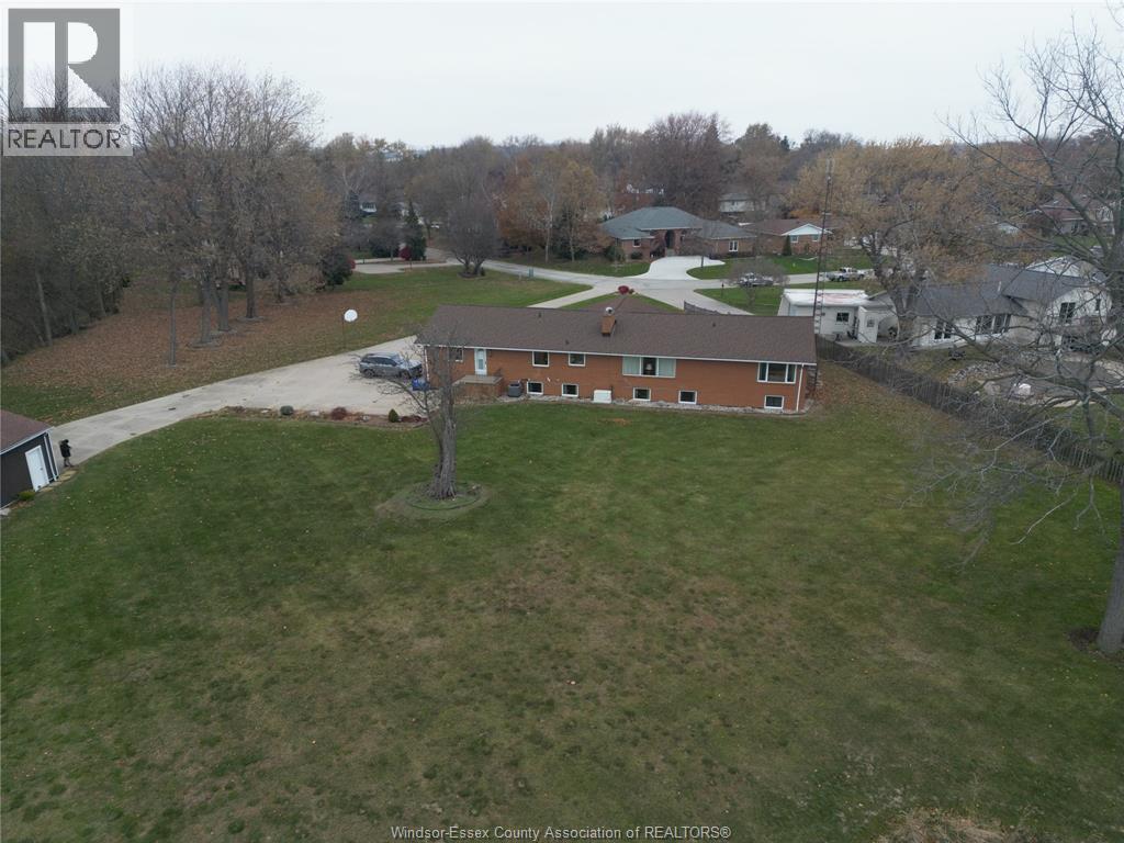 1239 Oxford Avenue, Kingsville, Ontario  N9Y 2S8 - Photo 8 - 25030655