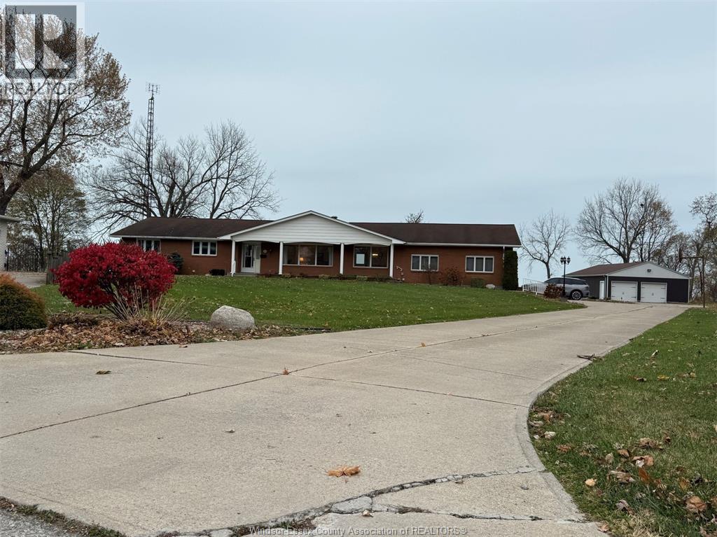 1239 Oxford & Lot 13 Oxford Avenue, Kingsville, Ontario  N9Y 2S8 - Photo 2 - 25030730