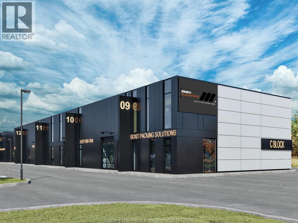 320 South Talbot Road North, Essex, Ontario  N8M 2X6 - Photo 2 - 25030773