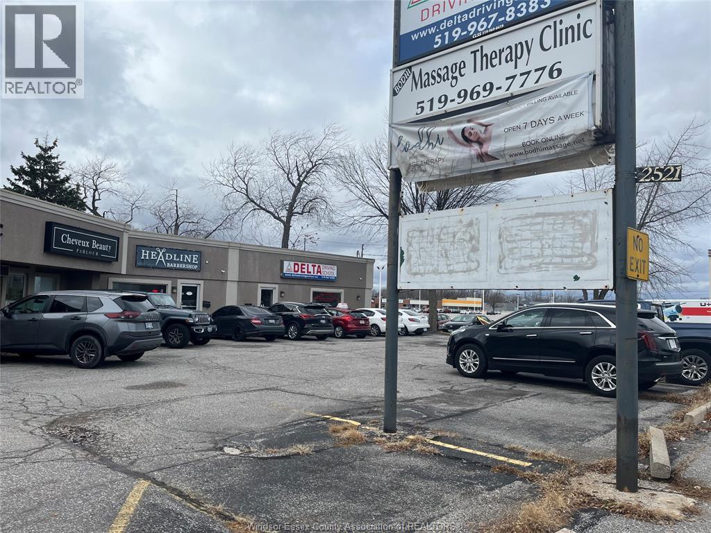 2521 DOUGALL Unit# 5, Windsor, Ontario