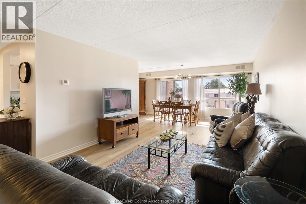 99 Robson Road Unit# 303, Leamington, Ontario  N8H 2M8 - Photo 8 - 25030926