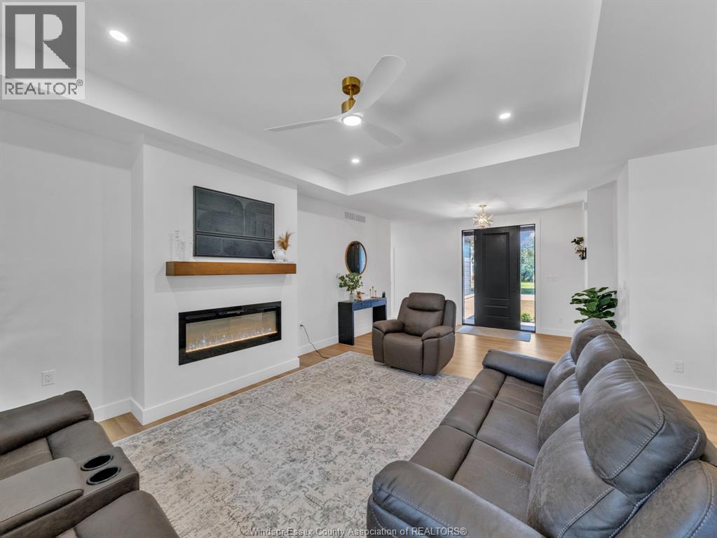 1499 Fuller Drive, Kingsville, Ontario  N9Y 3M7 - Photo 7 - 25031146