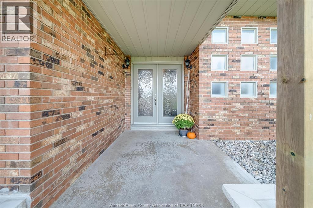 7744 Saint-Philippe Line, Grande Pointe, Ontario  N0P 1S0 - Photo 5 - 25031179