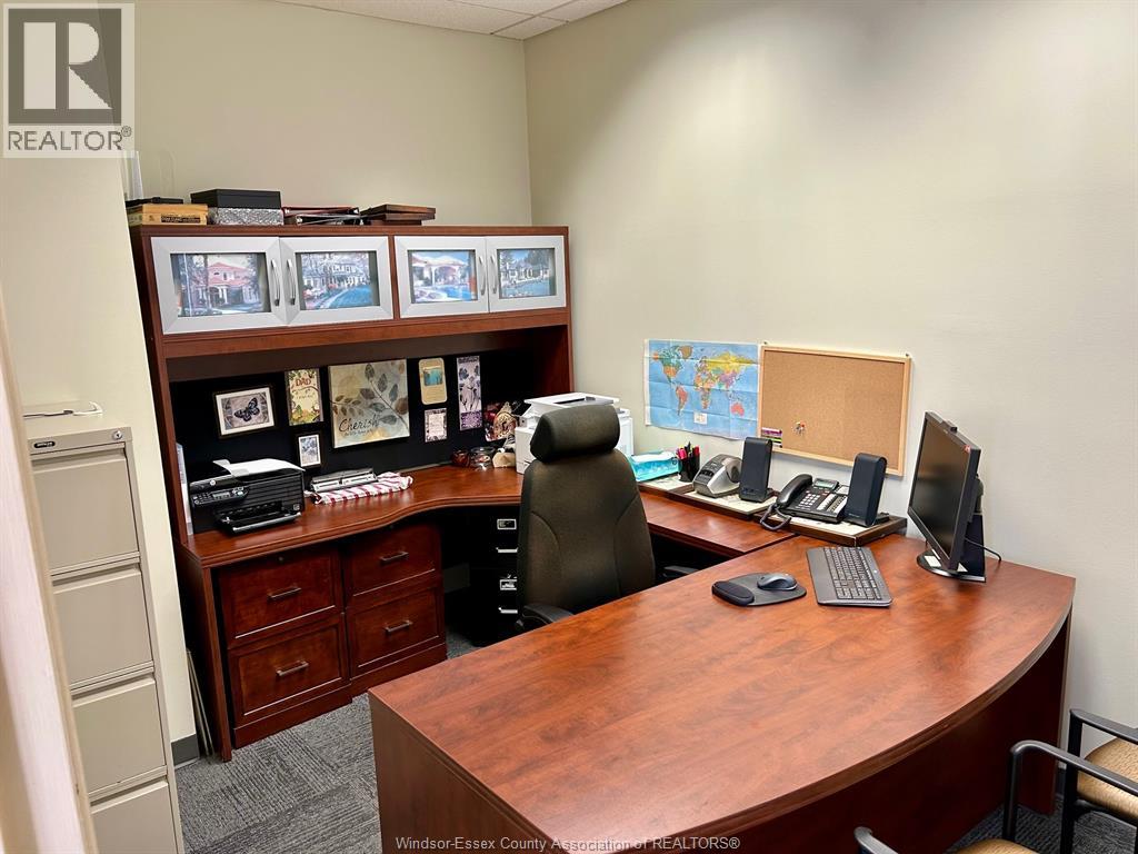 2545 Ouellette Avenue Unit# 2, Windsor, Ontario  N8X 1L9 - Photo 4 - 25031354