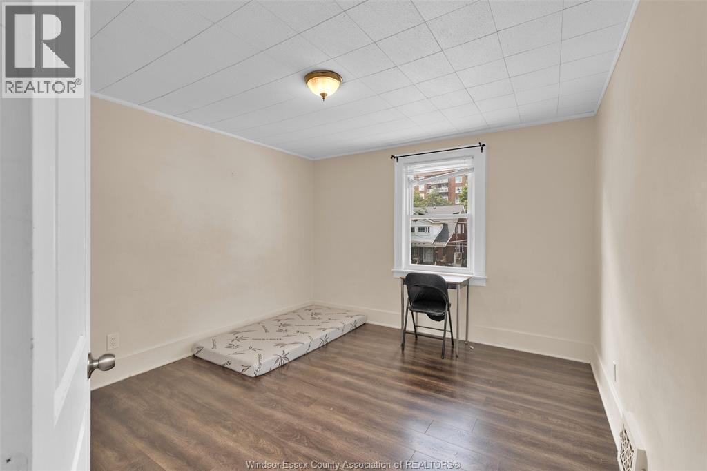 3217 Linwood, Windsor, Ontario  N9C 1P9 - Photo 10 - 25031378