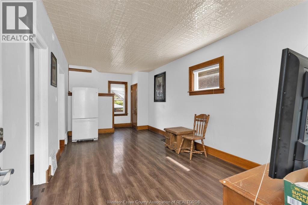 3217 Linwood, Windsor, Ontario  N9C 1P9 - Photo 4 - 25031378