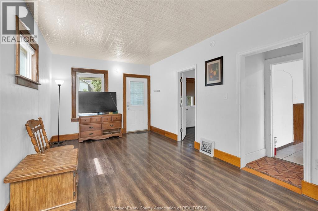 3217 Linwood, Windsor, Ontario  N9C 1P9 - Photo 5 - 25031378