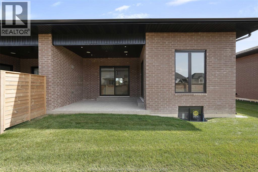 638 Lily Mac Boulevard, Windsor, Ontario  N6E 3N7 - Photo 7 - 25031556