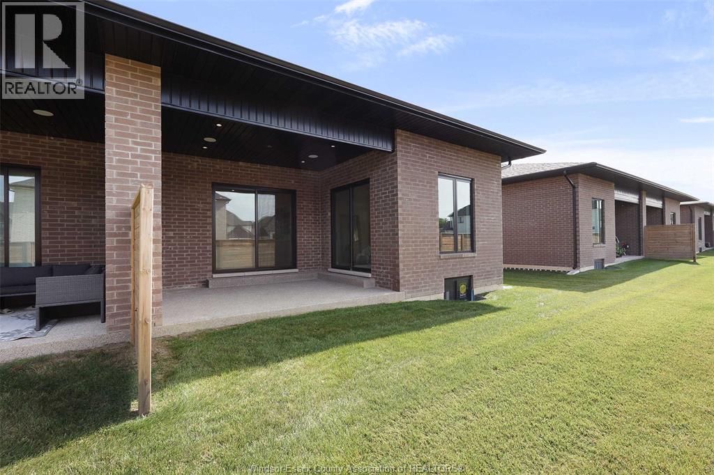 592 Lily Mac Boulevard, Windsor, Ontario  N6E 3N7 - Photo 8 - 25031555