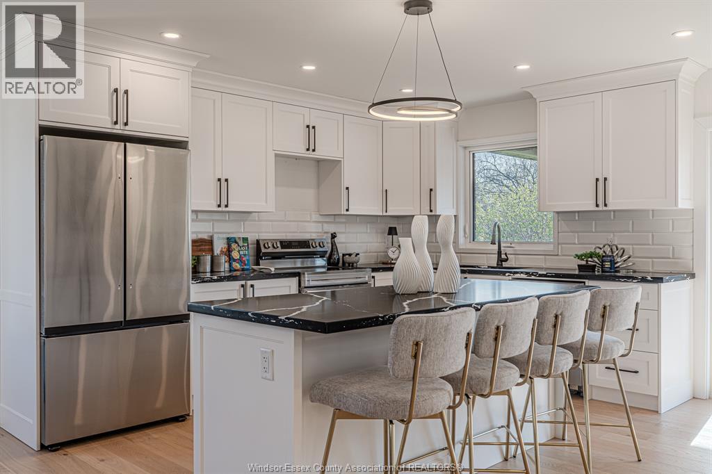 2588 Mayfair, Lasalle, Ontario  N9J 2M6 - Photo 10 - 25031568