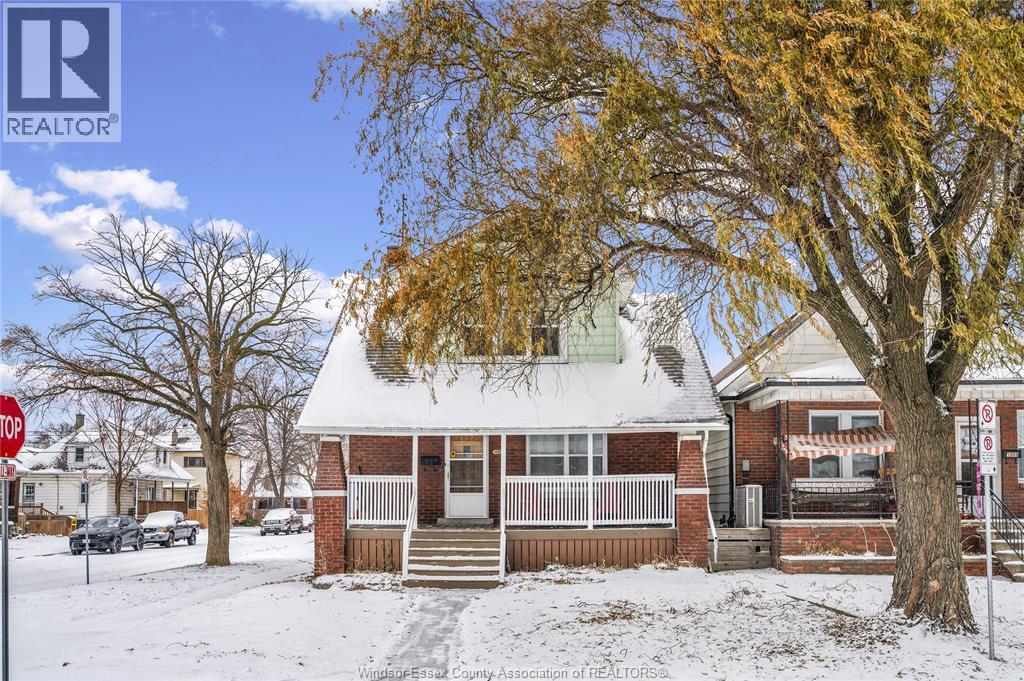 1097 Moy Avenue, Windsor, Ontario  N9A 2P2 - Photo 2 - 25031700