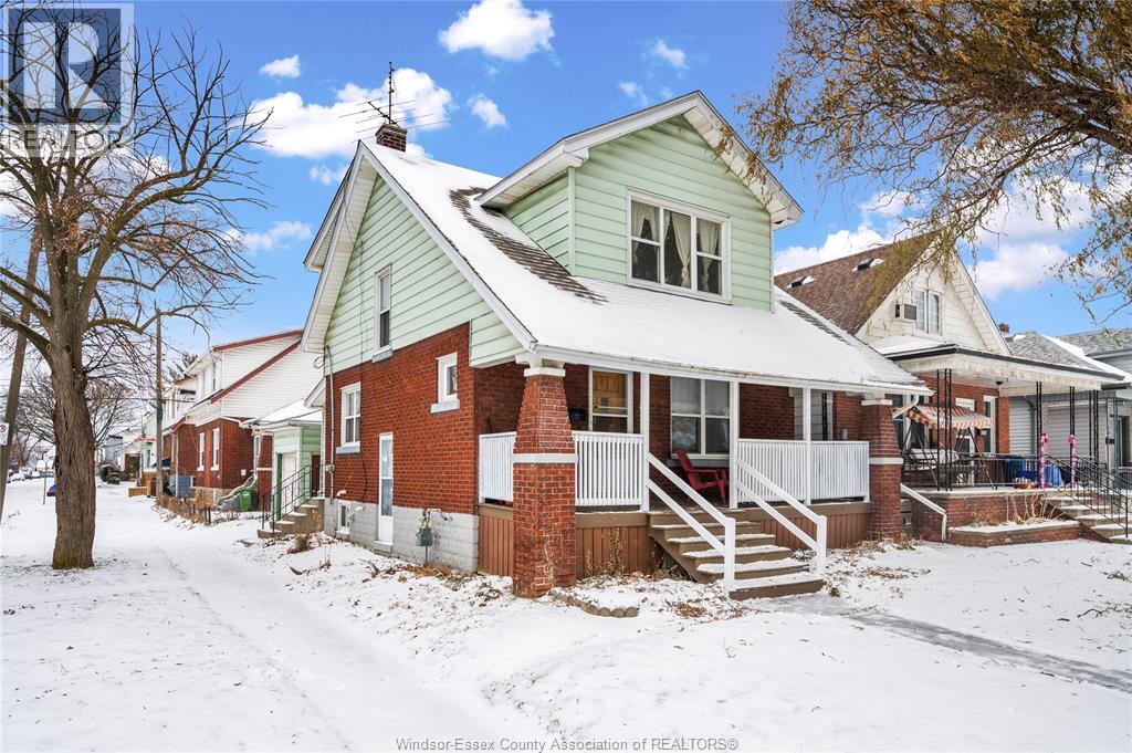 1097 Moy Avenue, Windsor, Ontario  N9A 2P2 - Photo 3 - 25031700