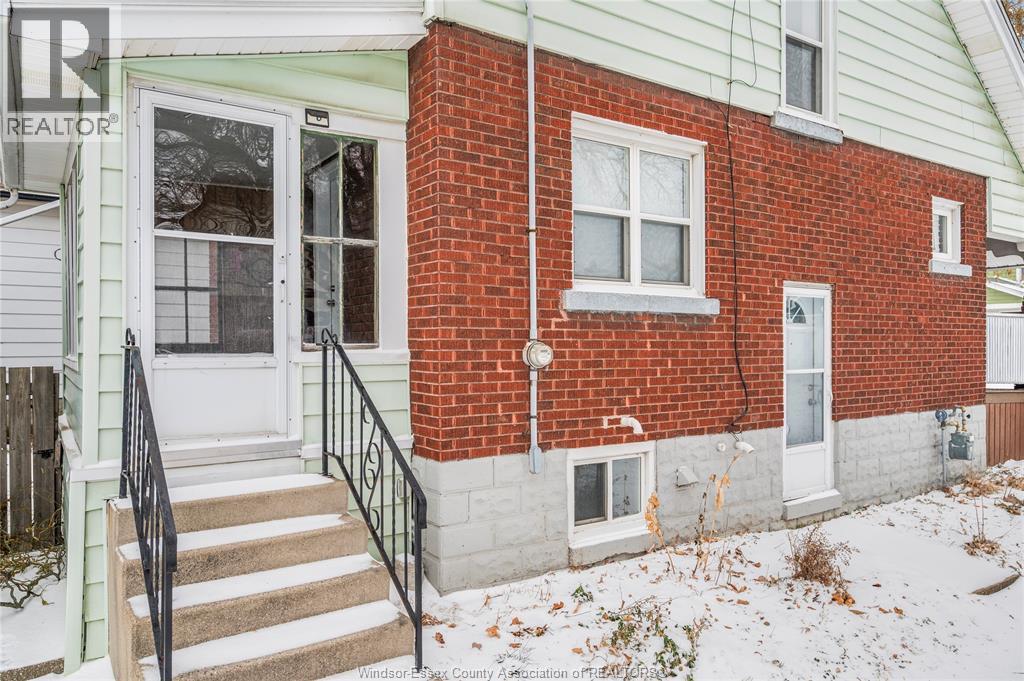 1097 Moy Avenue, Windsor, Ontario  N9A 2P2 - Photo 7 - 25031700