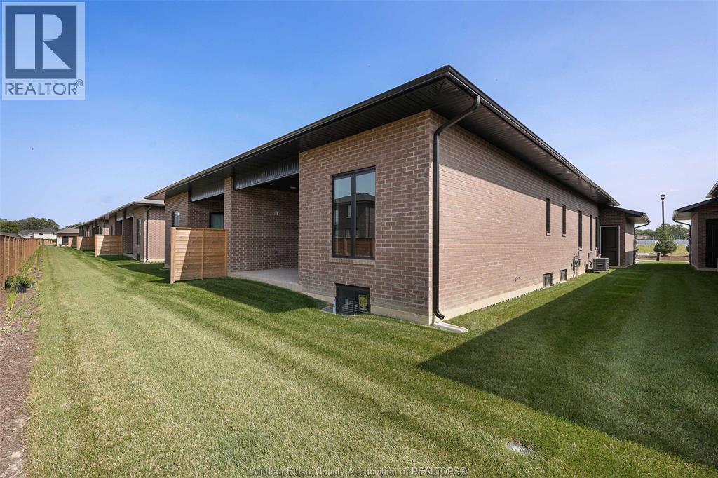 674 Lily Mac Boulevard, Windsor, Ontario  N6E 3N7 - Photo 6 - 25031820