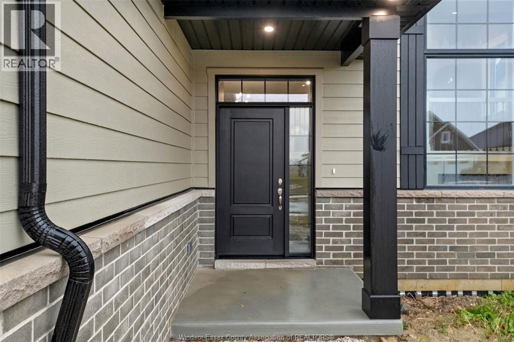 101 Westlawn Drive, Essex, Ontario  N8M 1J1 - Photo 2 - 25032106