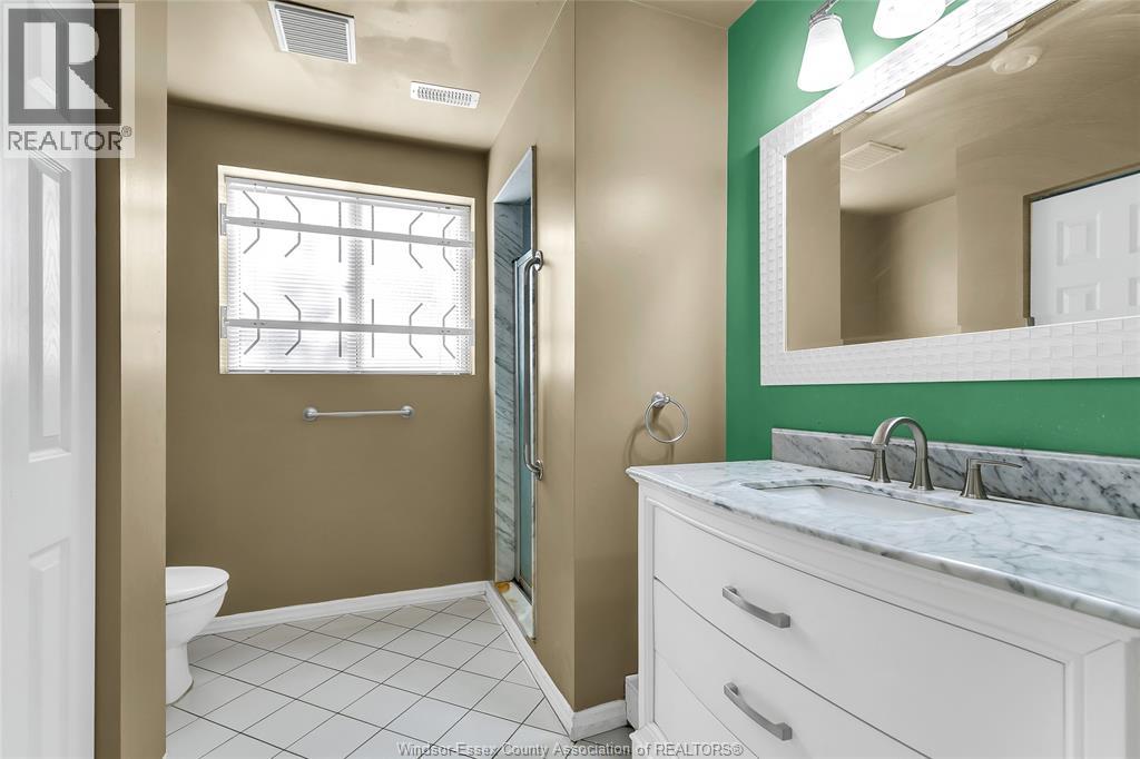 4305 Golfcourse Crescent, Windsor, Ontario  N9G 2P5 - Photo 29 - 25032091