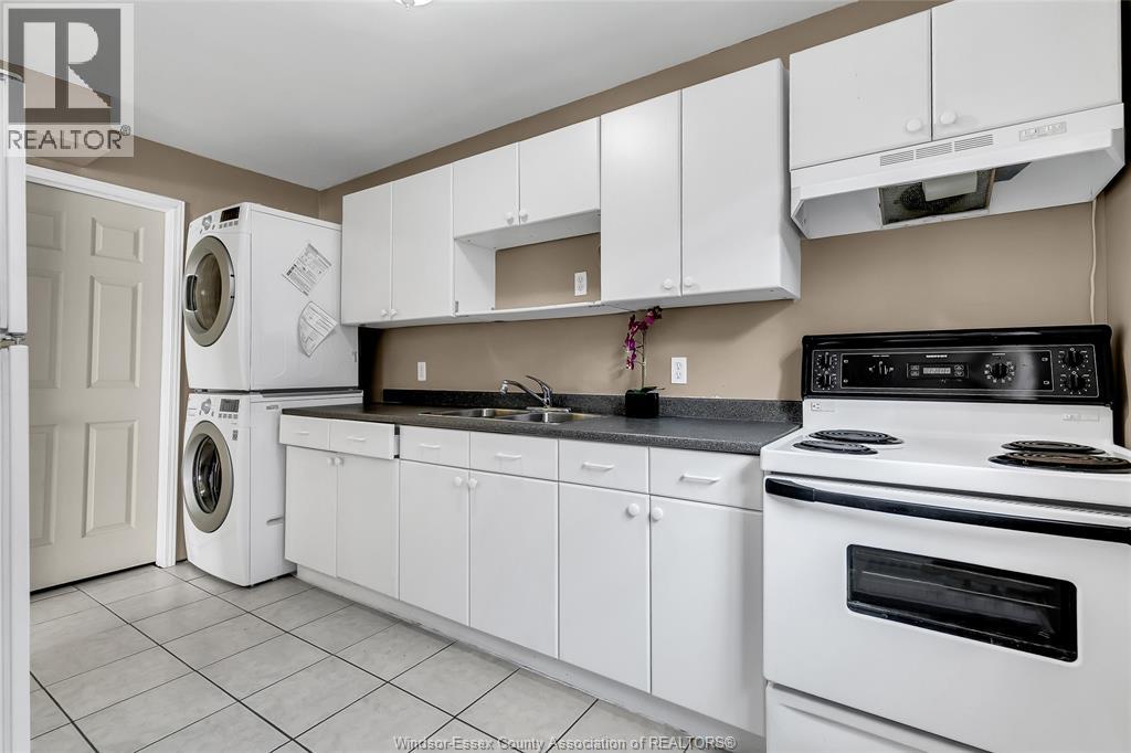 4305 Golfcourse Crescent, Windsor, Ontario  N9G 2P5 - Photo 31 - 25032091