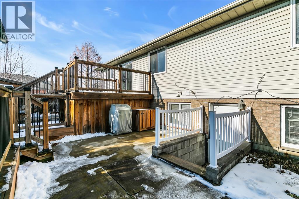 4305 Golfcourse Crescent, Windsor, Ontario  N9G 2P5 - Photo 34 - 25032091