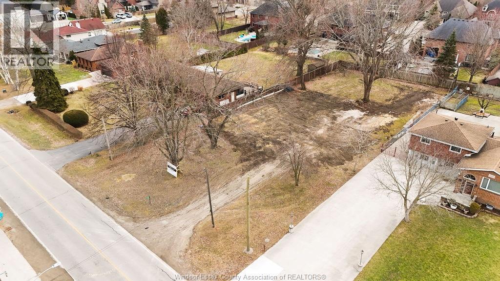 1122 Reaume, Lasalle, Ontario  N9J 1C1 - Photo 2 - 26000170