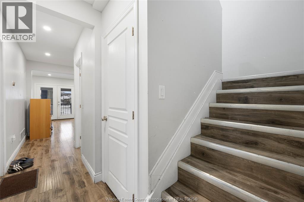 926 Curry Avenue, Windsor, Ontario  N9B 2C5 - Photo 17 - 26000381